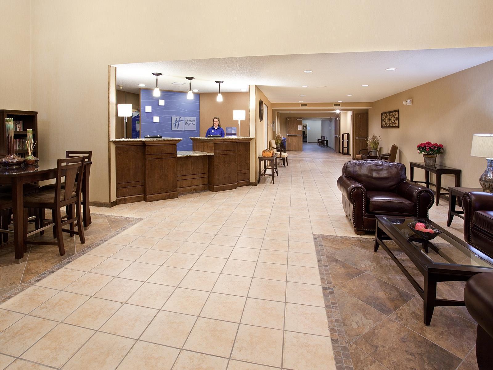 Holiday Inn Express Hotel & Suites Torrington By Ihg Exterior foto