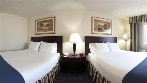 Holiday Inn Express Hotel & Suites Torrington By Ihg Exterior foto